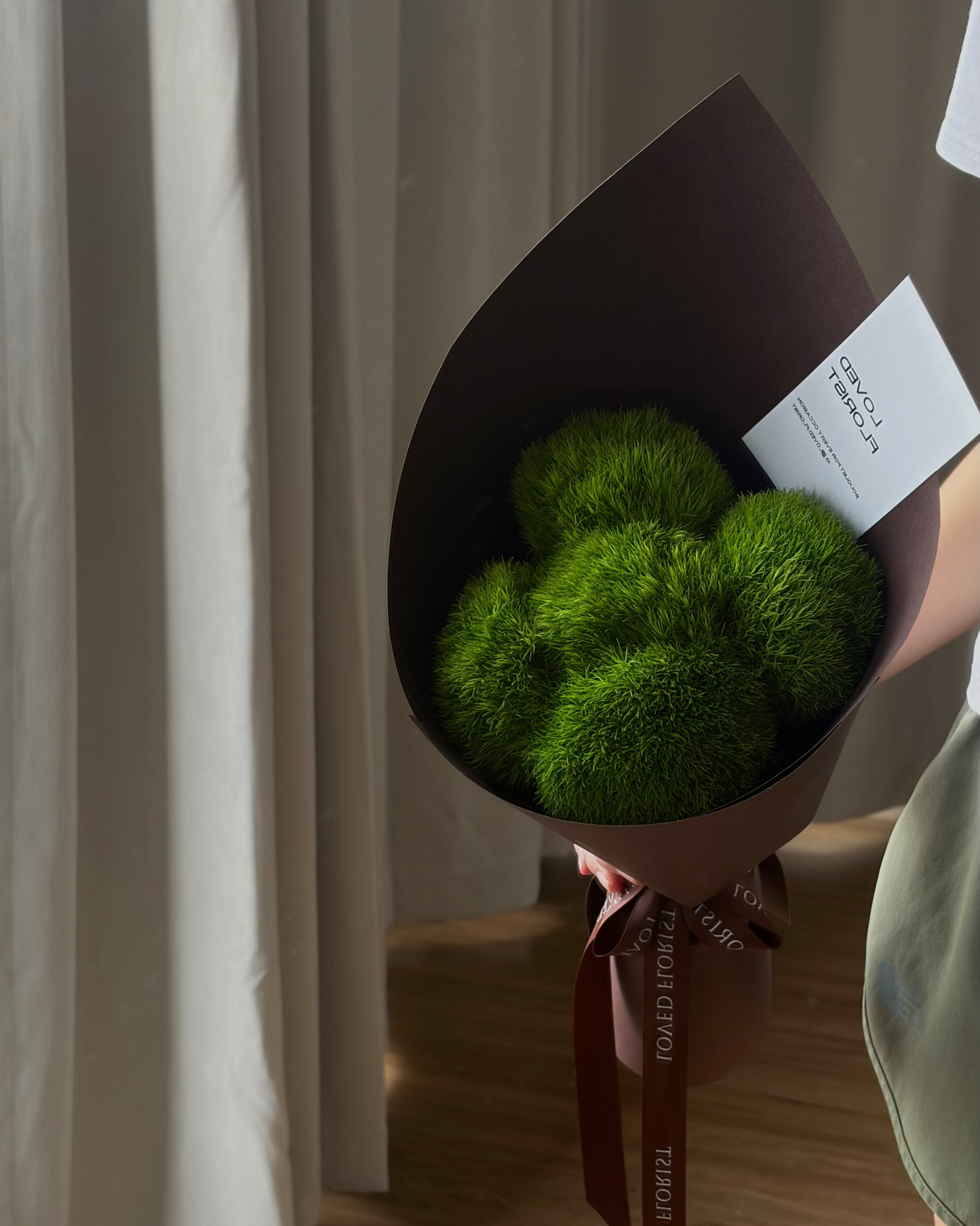 可爱青色毛绒球  - long lasting bouquet